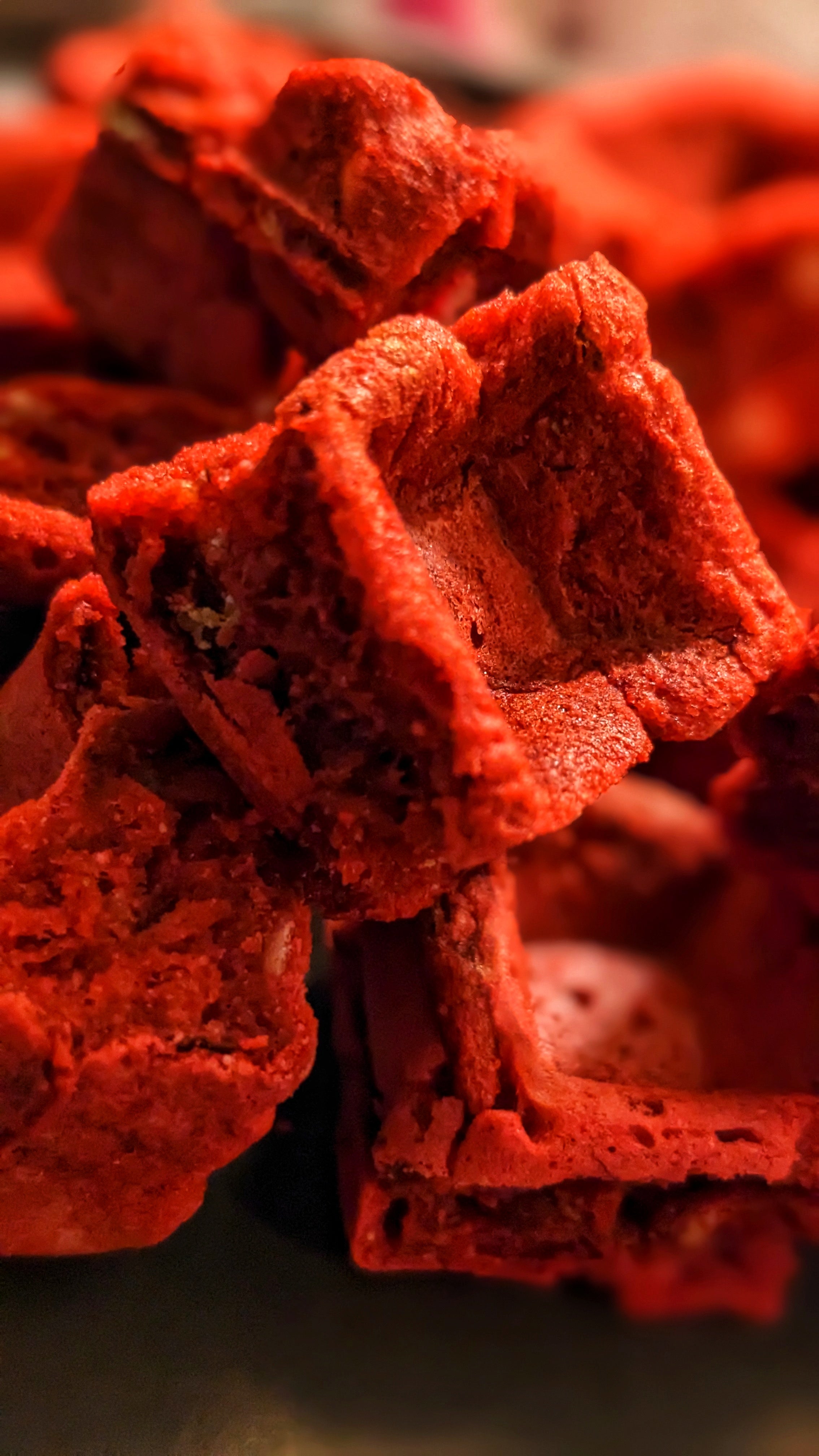CHESTER'S STRAWBERRY DOG TREAT WAFFLES FOR MOBILITY SUPPORT